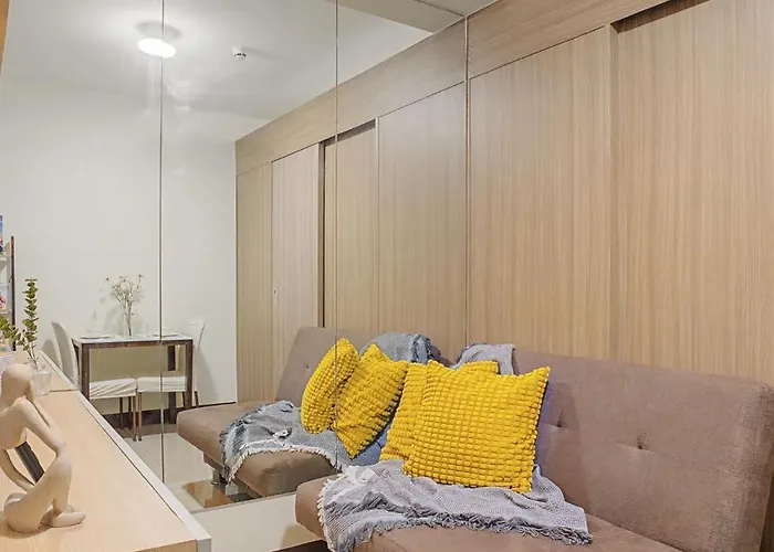 Aparthotel Relaxing 1br Balcony With Pool View Free Parking 4*