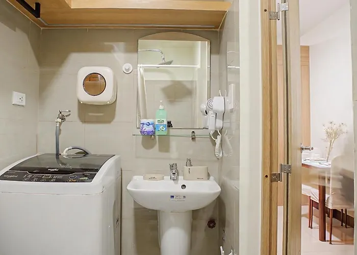 Relaxing 1br Balcony With Pool View Free Parking 4* Manila