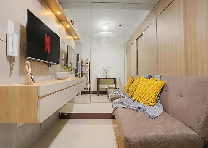 Relaxing 1br Balcony With Pool View Free Parking 4*