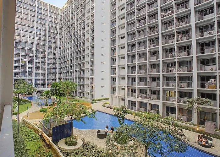Aparthotel Relaxing 1br Balcony With Pool View Free Parking